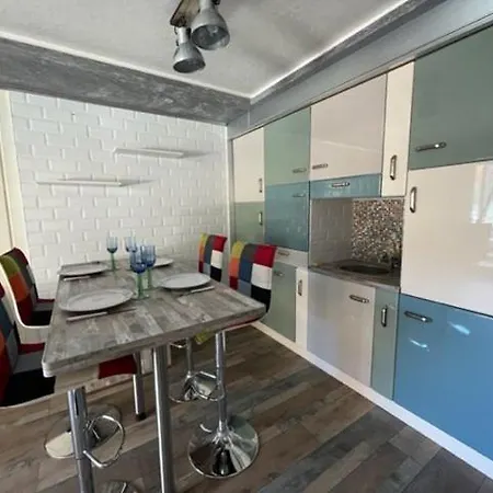 T2 Climatisation Proche Et Commerces - 4karu16 Appartement *